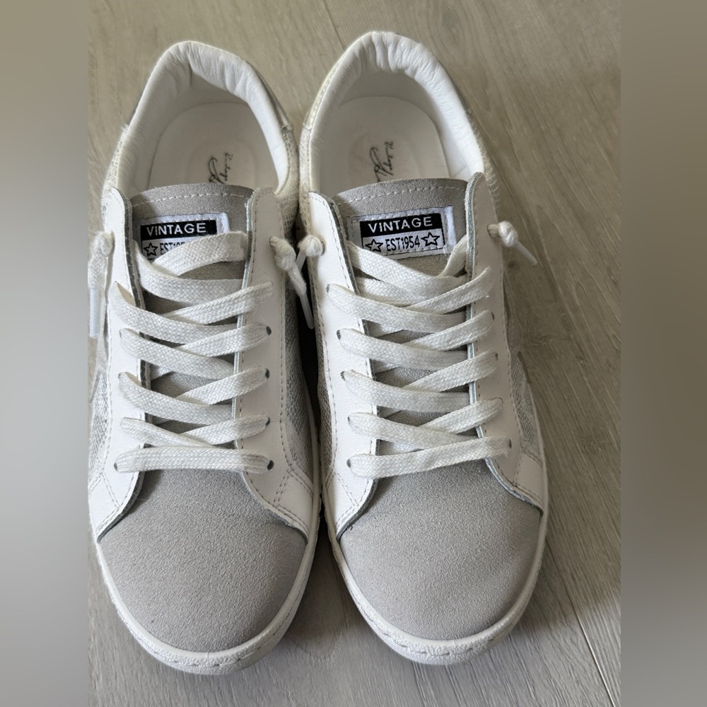 Vintage Havana Sneakers